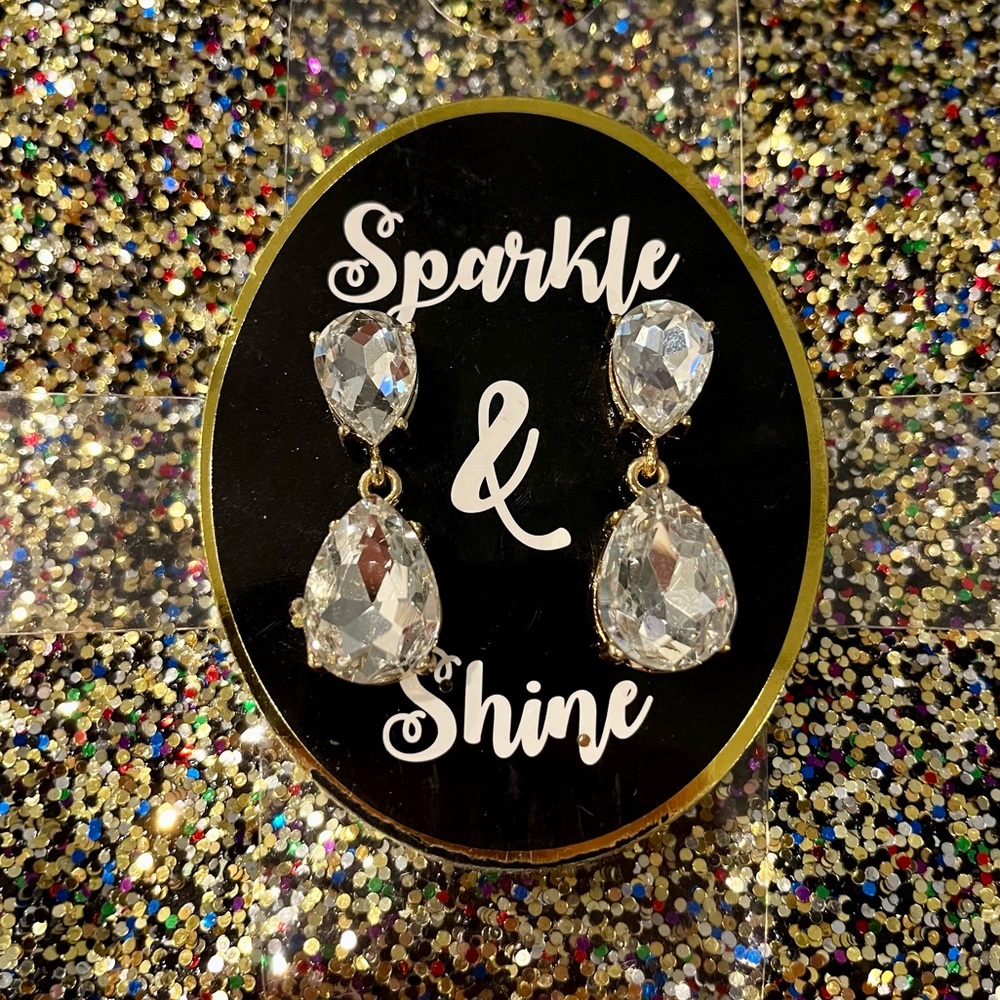 Brand new tear drop earrings. Never worn